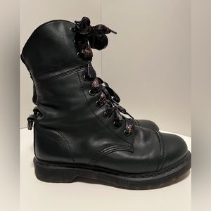 Dr Martens Docs dark blue fold over floral Aimilita boot 10 UK 8